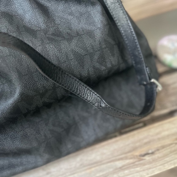 Michael Kors Black Signature Coated Canvas Drawstring Handbag - Picture 10 of 12